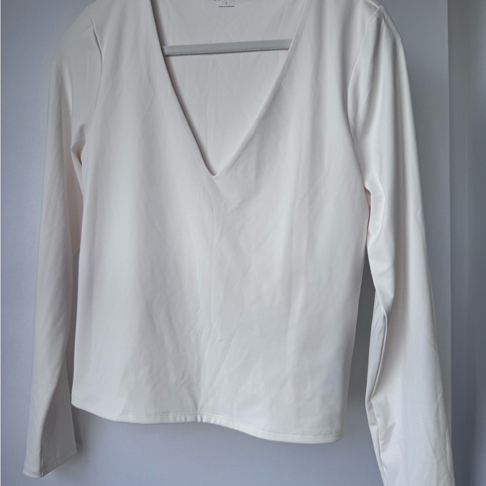Elegant White V-Neck Women's Top double layer